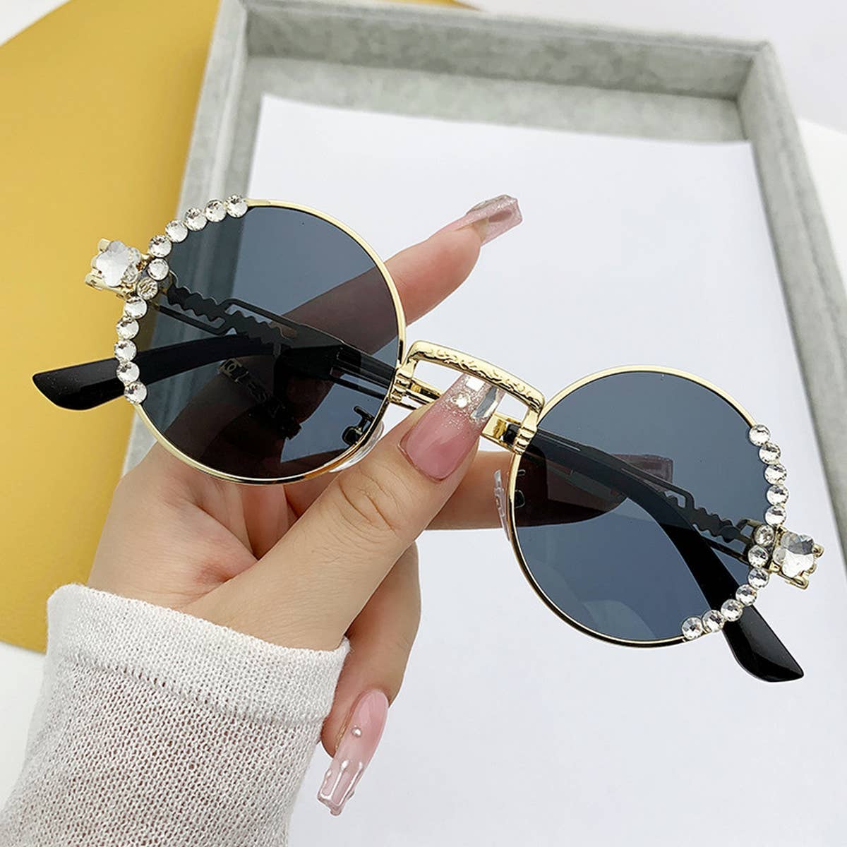 WOMEN ROUND FRAME SUNGLASSES