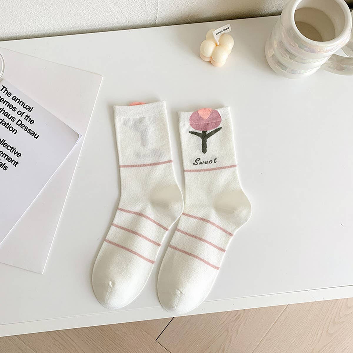 CUTE CARTOON PATTERN PURE COTTON MID-CALF SOCKS