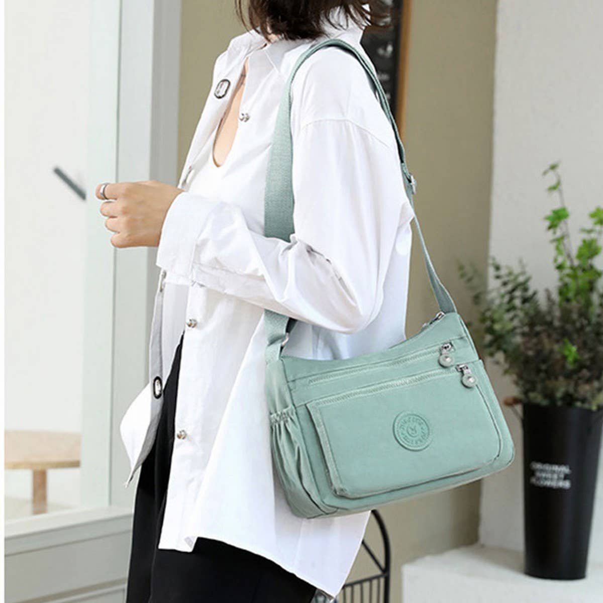 SIMPLE AND ELEGANT NYLON CROSSBODY SHOULDER BAG