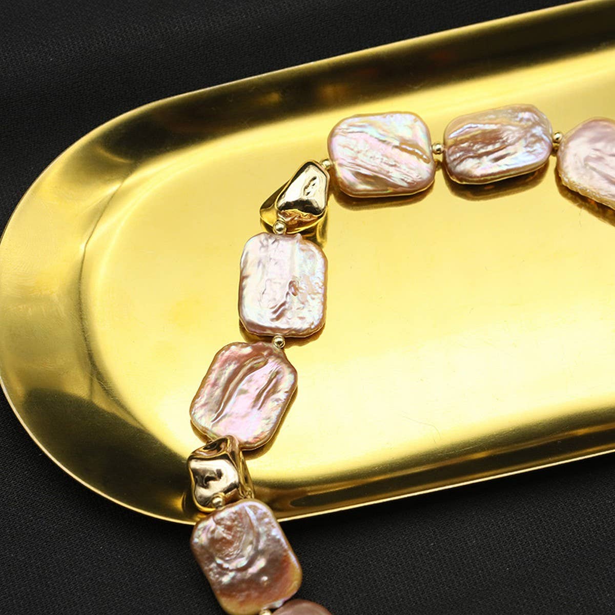 VERSATILE HIGH-END NATURAL PEARL NECKLACE