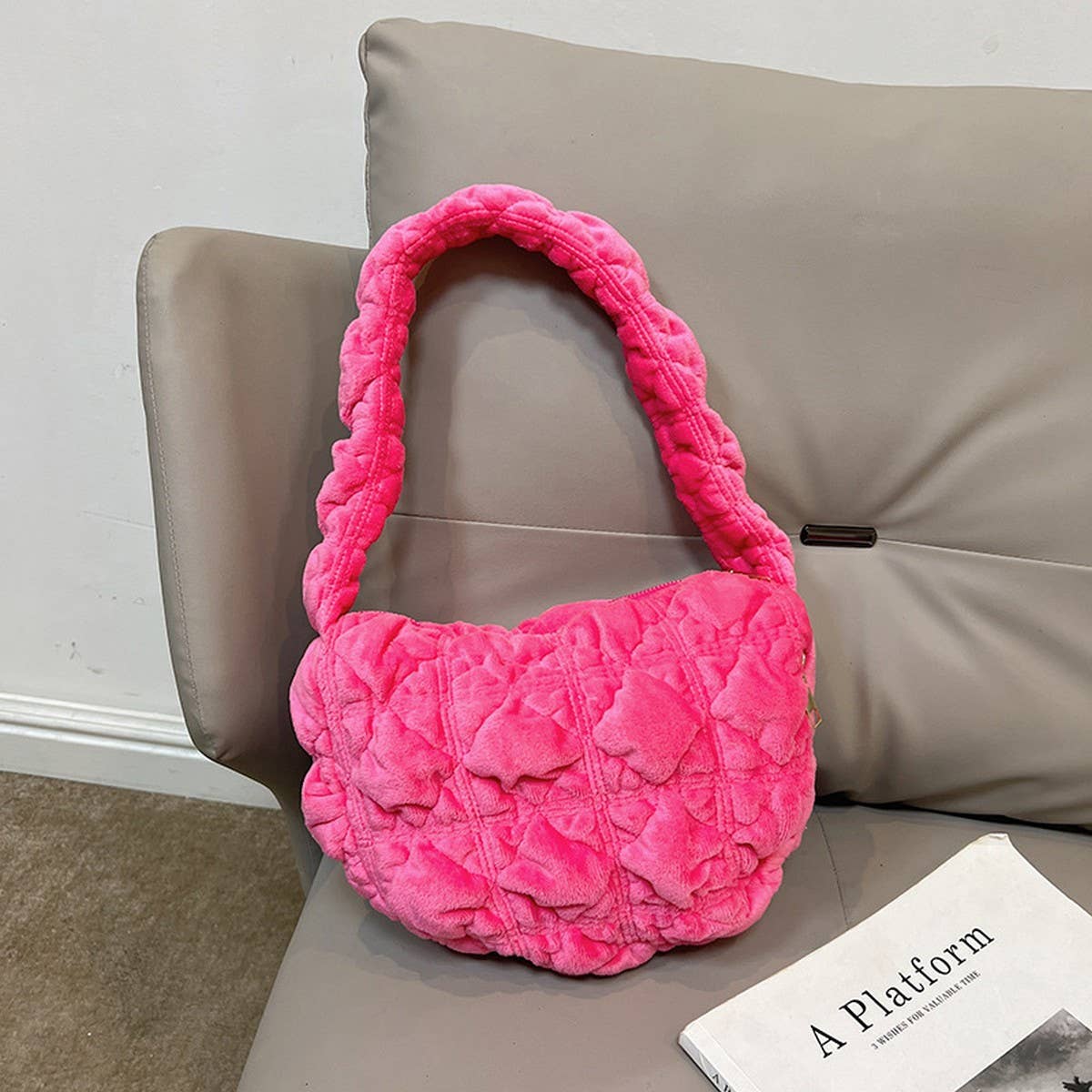 Velvet Fuzzy Puffy Cloud Shoulder Bag_CUAB00482