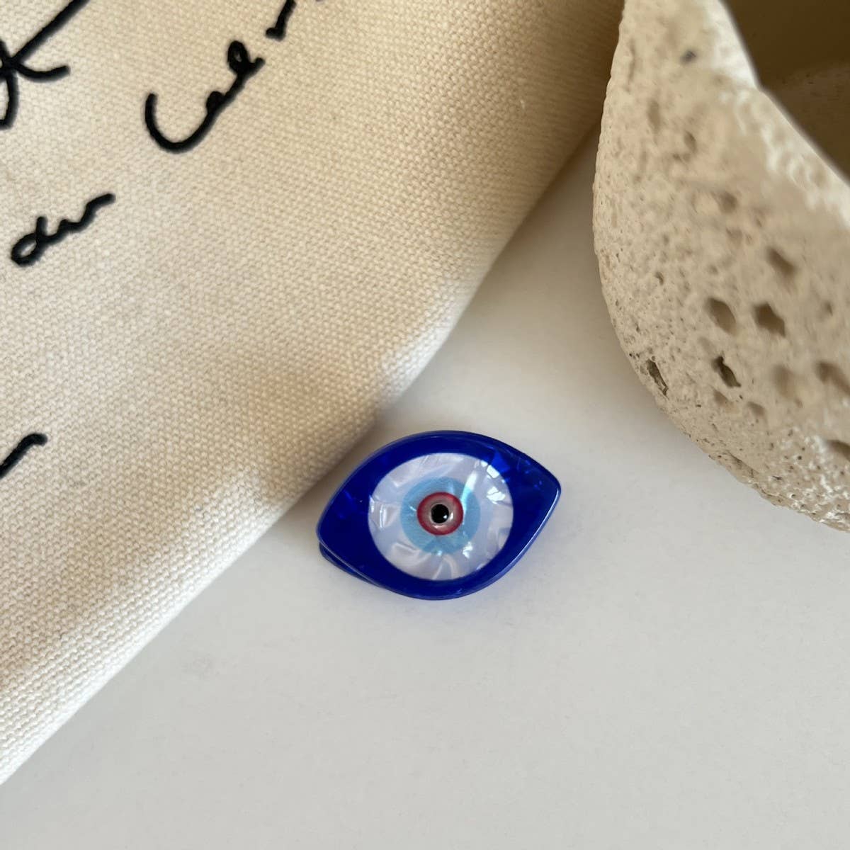 CWAHA07726_CUTE CARTOON KIDS MINI ACRYLIC HAIR CLAW CLIP