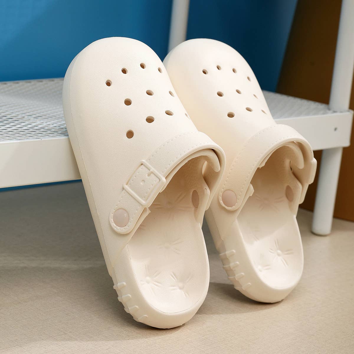 OUTDOOR CASUAL NON-SLIP HOLE SANDALS_CWSHS0643