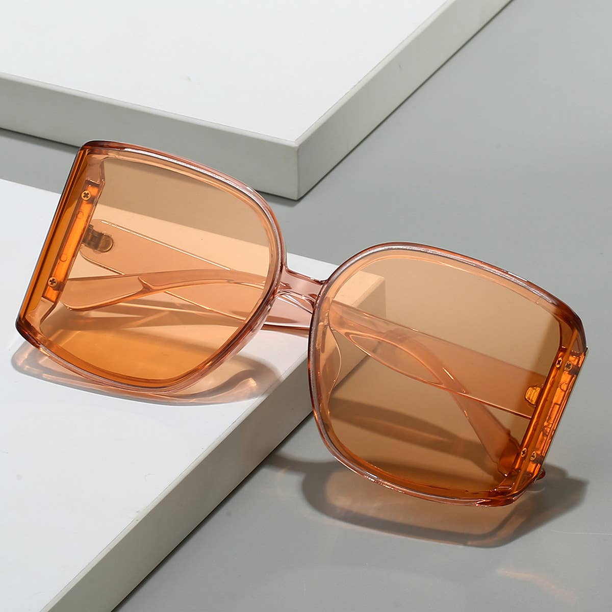 ANTI-UV LARGE FRAME POLYGONAL CURVED SUNGLASSES_CWASG0392