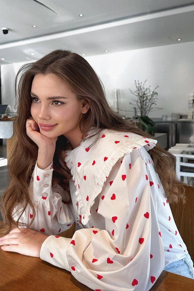 CWTSTL1620_LOVE PRINT DOLL COLLAR LONG SLEEVE SHIRT TOP