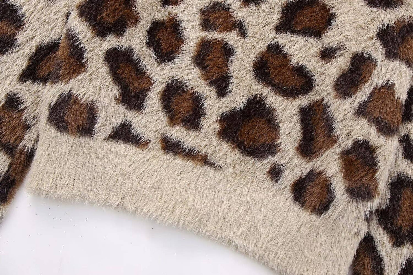 CREW-NECK LEOPARD PRINT SINGLE-BREASTED CARDIGAN