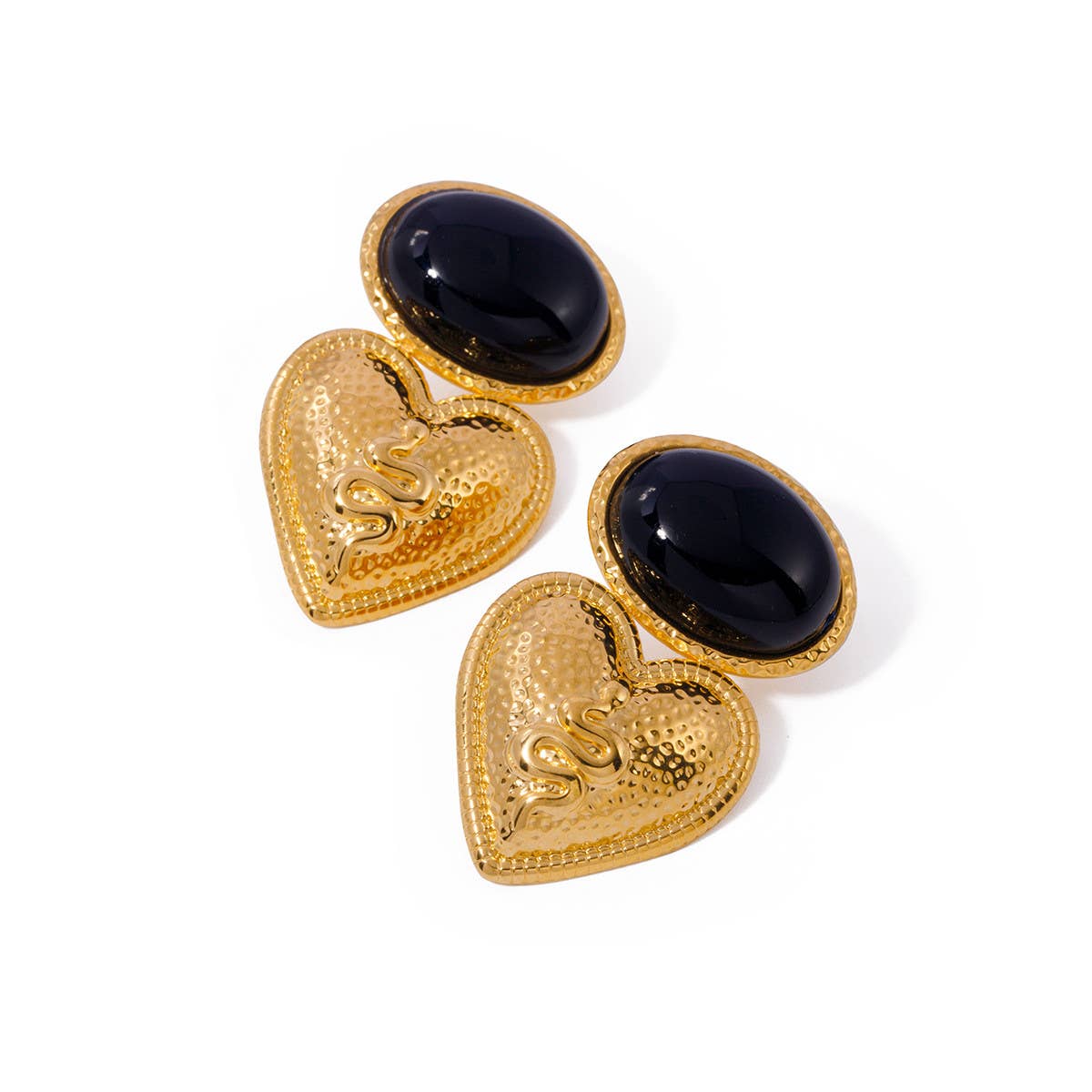 BLACK ONYX HAMMERED LOVE HEART SNAKE EARRINGS_CWAHA0914