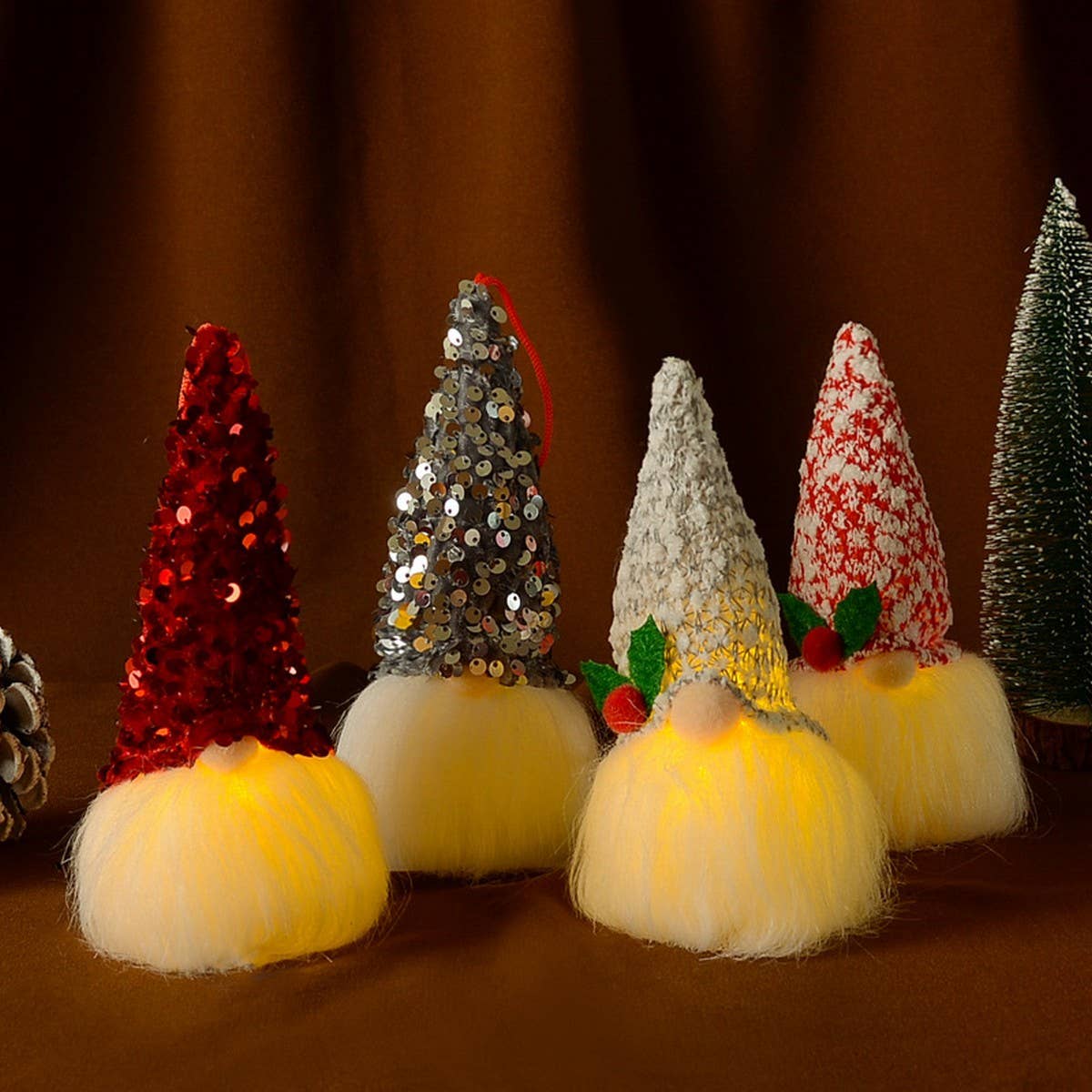 CHRISTMAS TREE PENDANT LUMINOUS FACELESS DOLL
