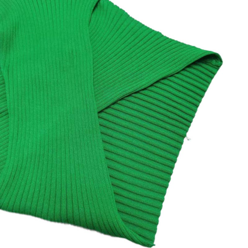 Cross-necked crop top knitted sweater