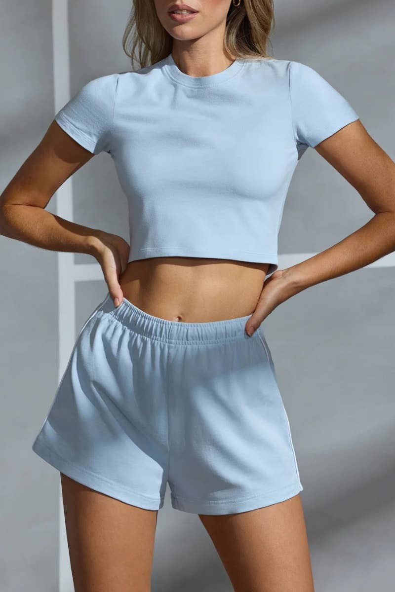 CWSS0507_SHORT SLEEVED CROP TOP AND SHORTS SUIT