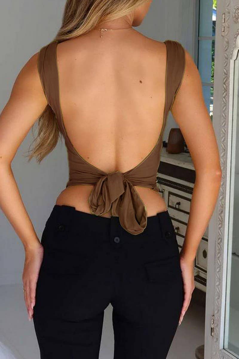 CWTBLSL0584_CROSS-OVER LARGE V-NECK BACKLESS LACE-UP TOP