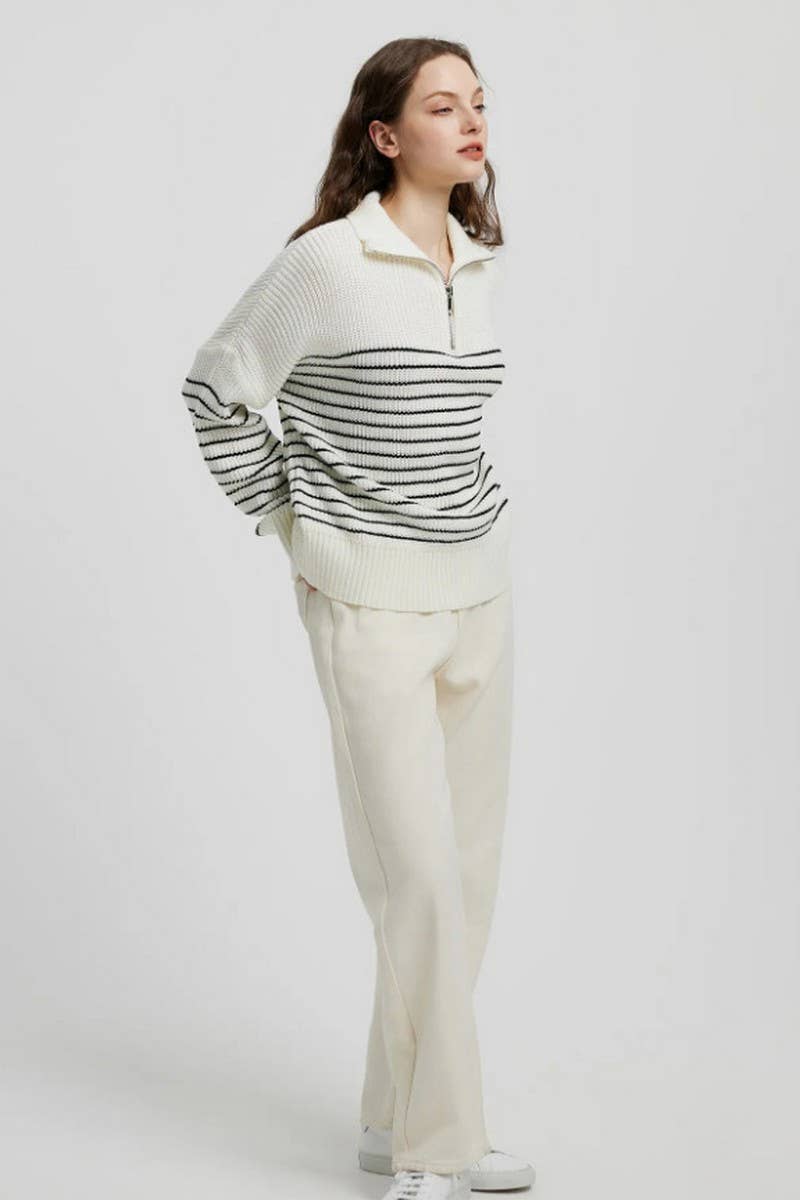 CWOSWL6266_TURTLENECK STRIPED COLORBLOCK ZIP-UP SWEATER