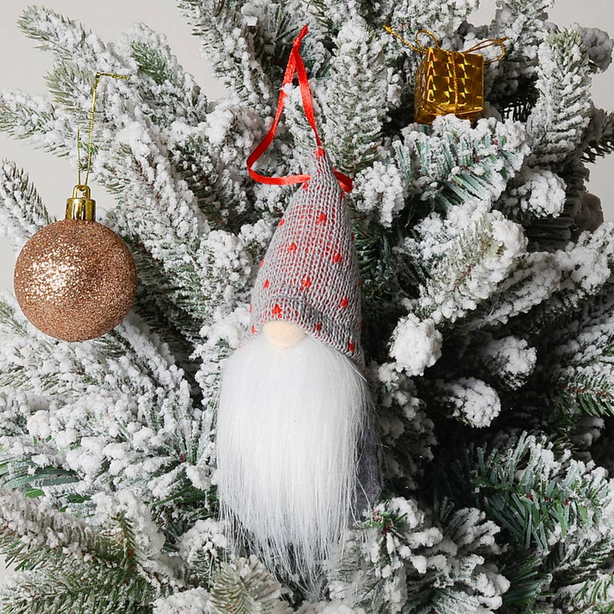 CHRISTMAS DECORATIONS CHRISTMAS TREE ORNAMENTS