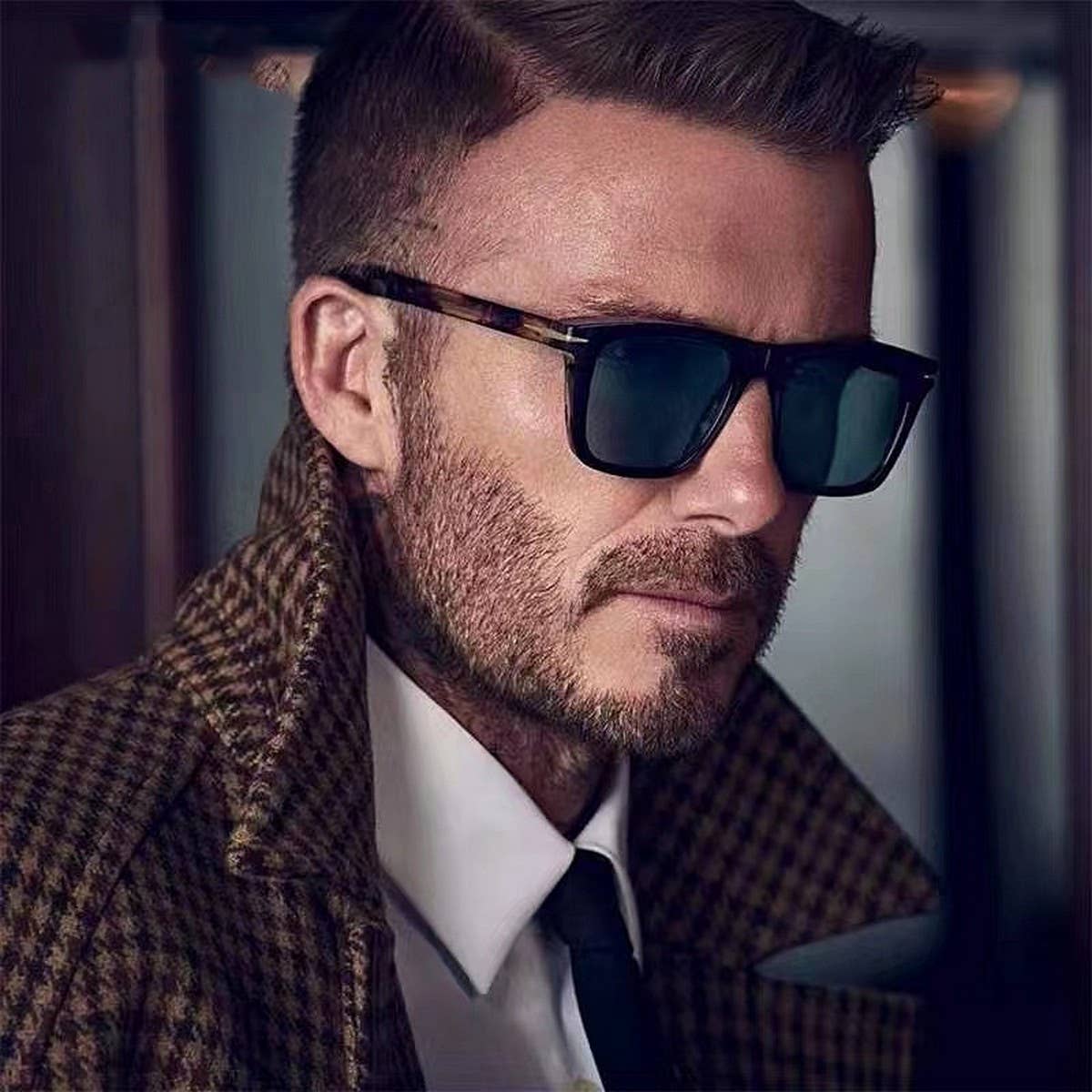 FASHIONABLE SQUARE FRAME SUNGLASSES