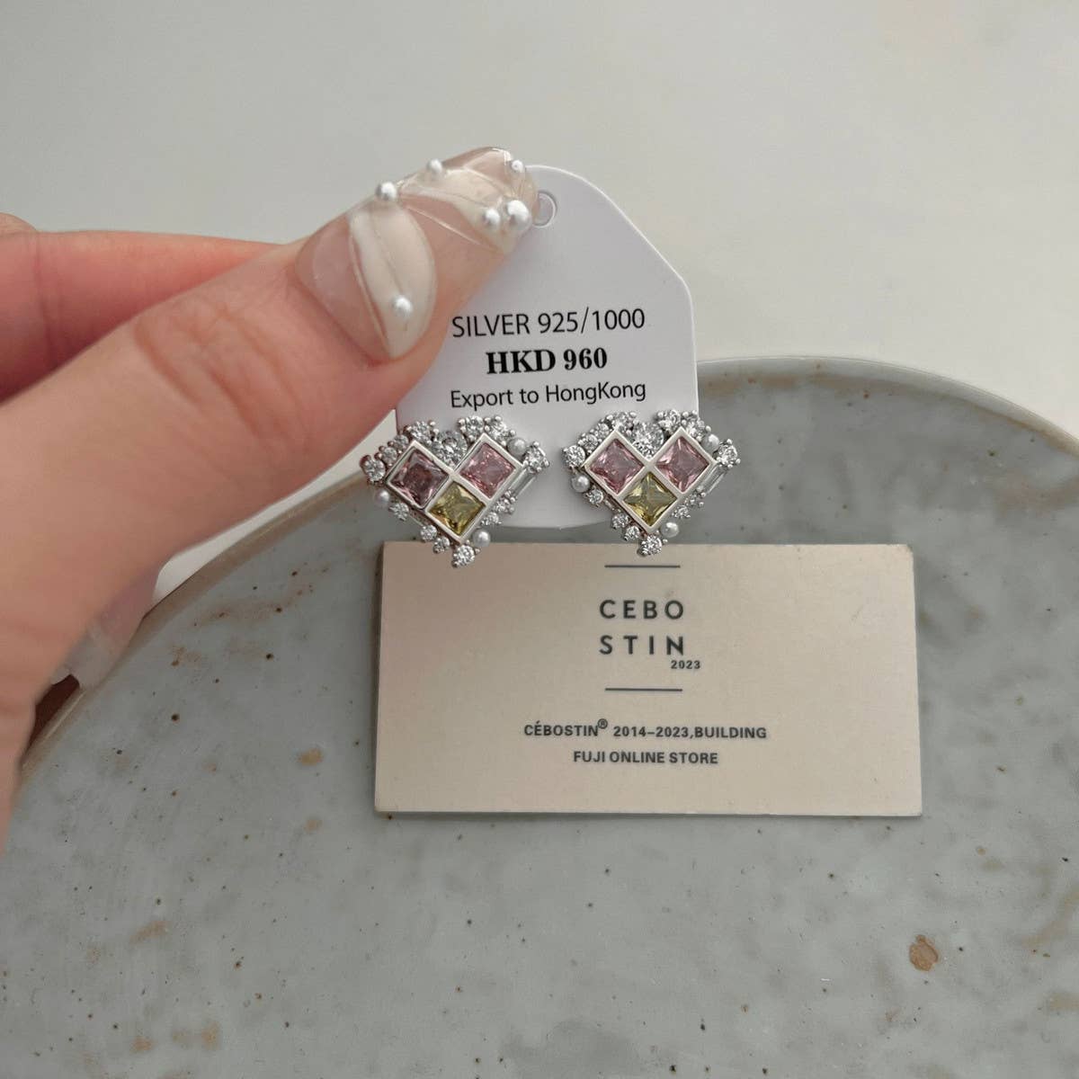 COLORED ZIRCON PEARL HEART EARRINGS