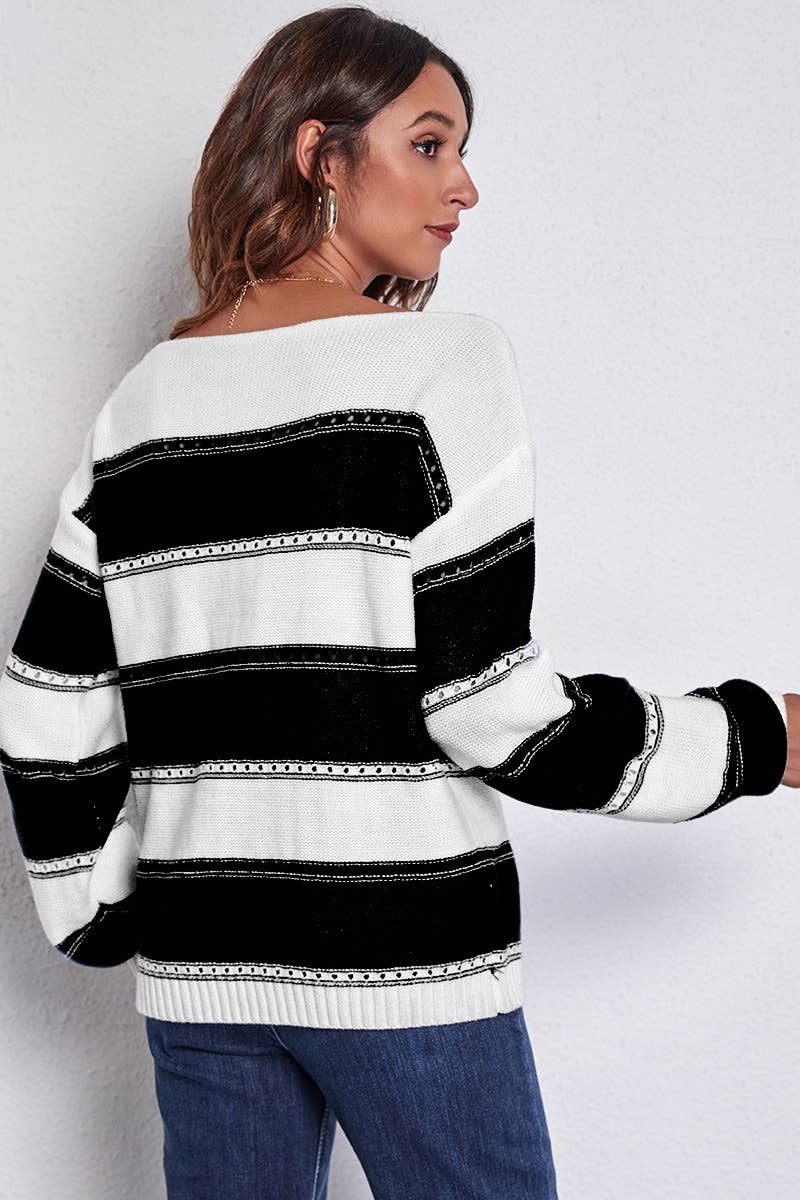 CWOSWL6409_OFF-THE-SHOULDER STRIPED LONG-SLEEVED SWEATER