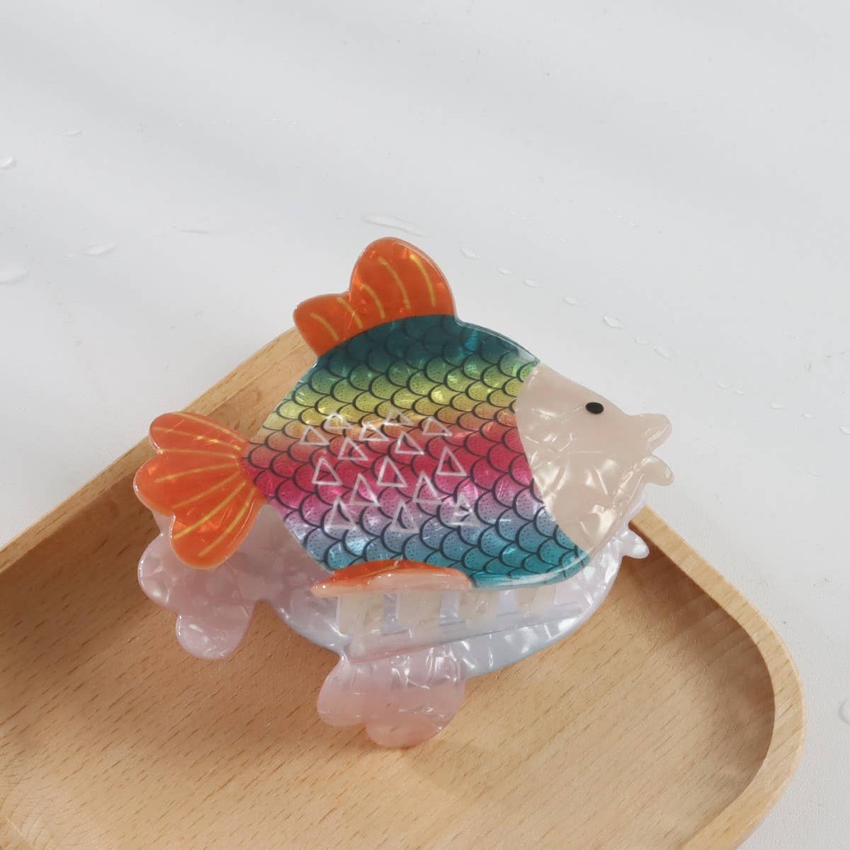 CWAHA1397_CARTOON FISH HAIR CLAW CLIP