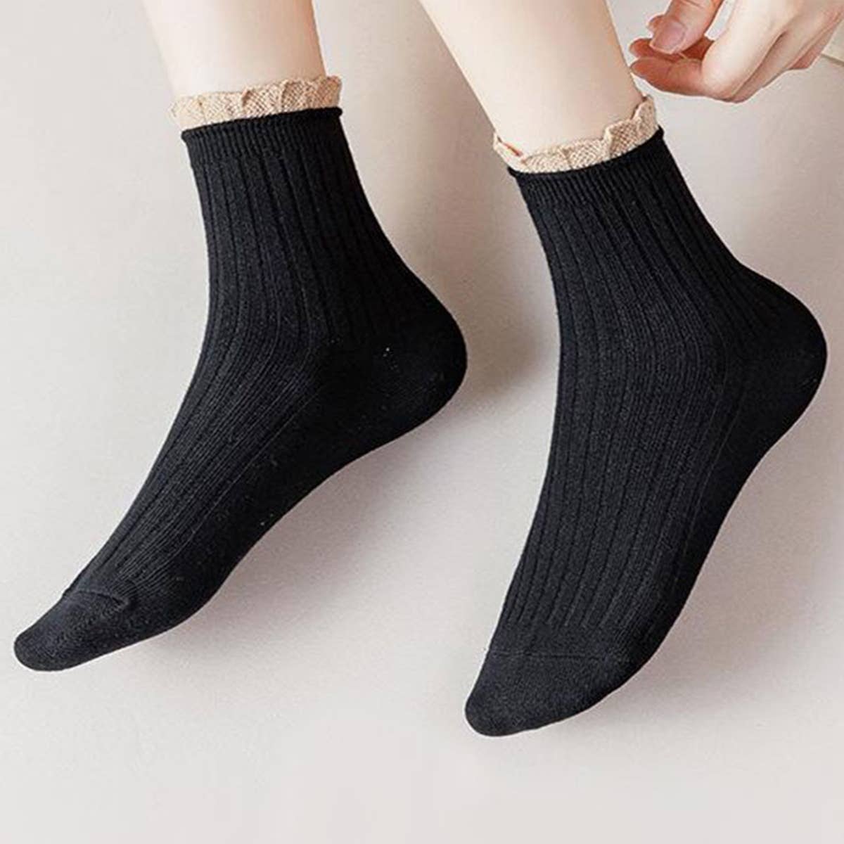 CUTE RUFFLE EDGE LACE MID-CREW SOCKS FOR WOMEN'S