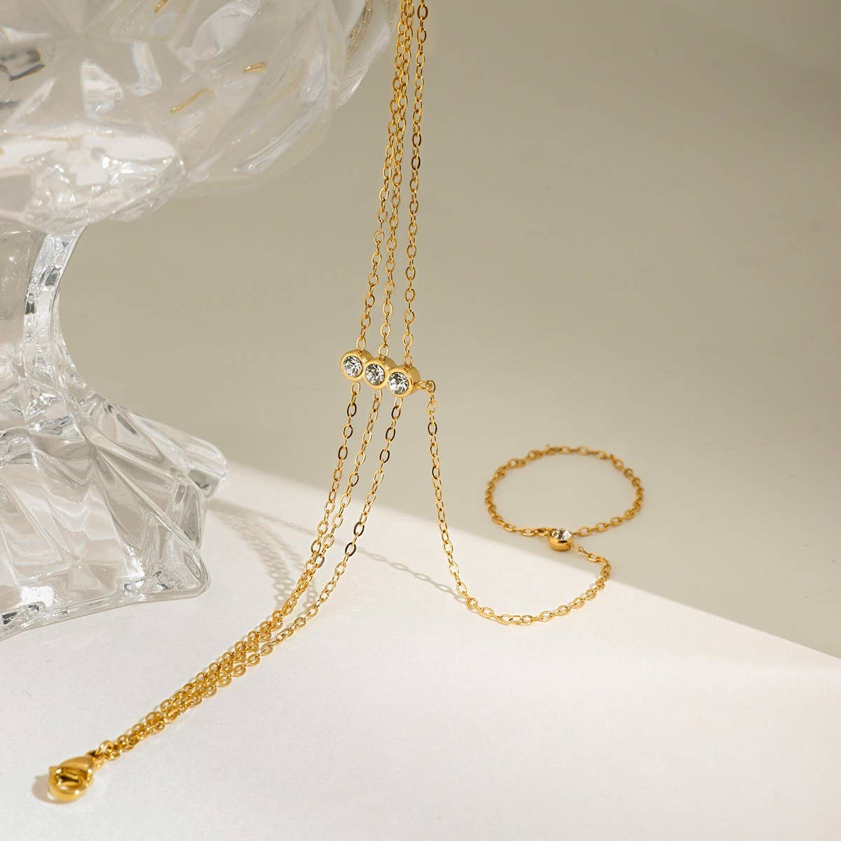 18K Gold Layered Zircon Bracelet in Titanium_CWAJE4648