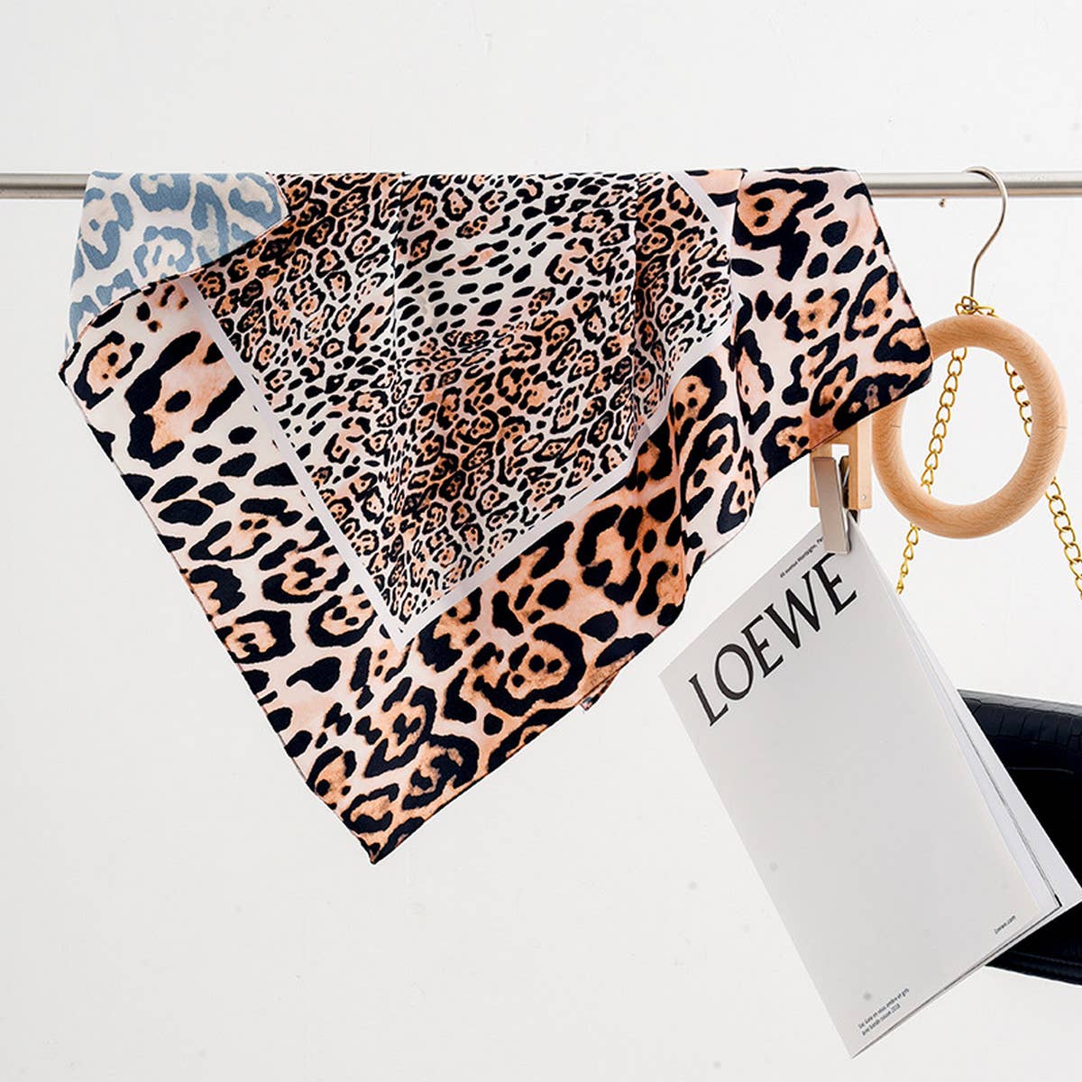 CWASC2397_VINTAGE FASHION SCARF LEOPARD PRINT SMALL SCARF