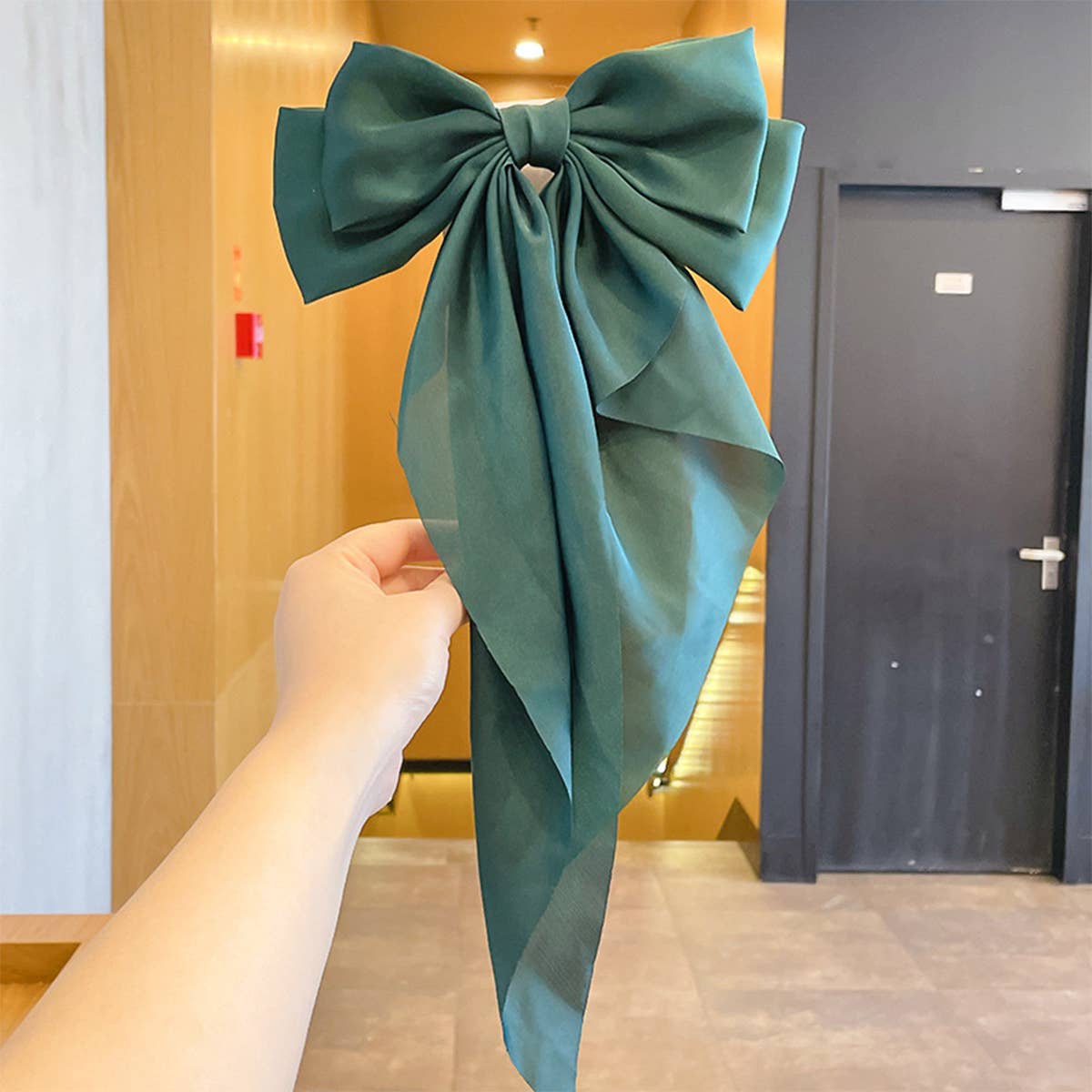 Big Bow Hair Clip-Hairpin for Women and Girls_CWAHA0853