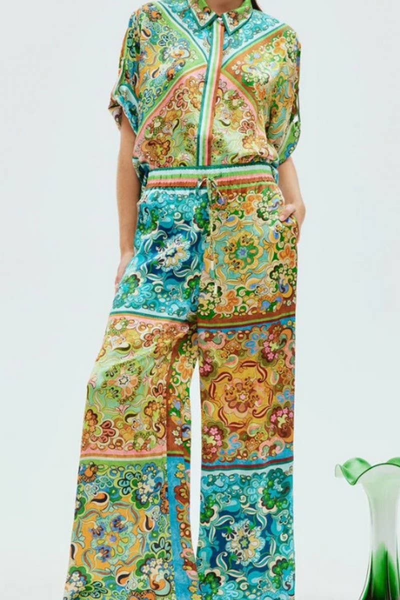 CWSS1245_GEOMETRIC PRINT SHIRT AND TROUSERS TWO-PIECE SET