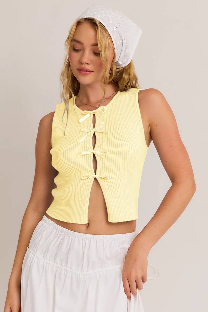 CWTBLSL0675_BOW-DECORATED HOLLOW CREW NECK SLIM FIT VEST TOP