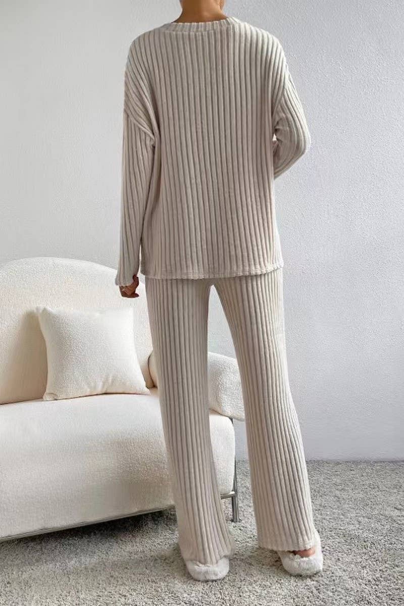 CWSTB1609_V-NECK RIBBED TOP AND PANTS KNITTED SUIT