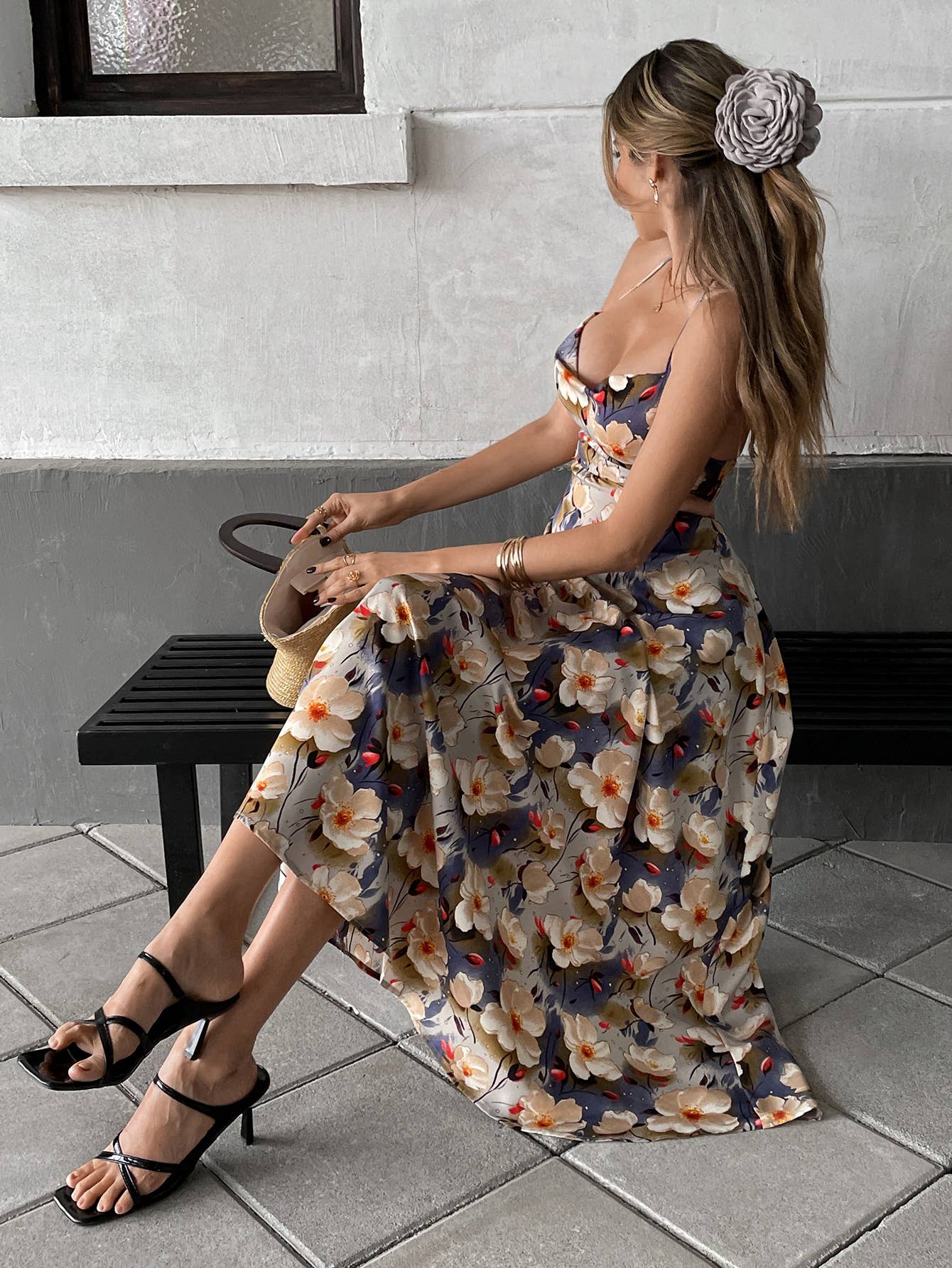 Chinese-style prints long, cinched, halter dress