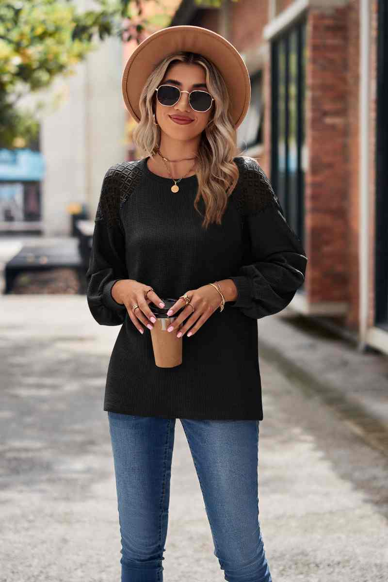 CWTBLL2845_FALL CREW-NECK LACE PATCHWORK LONG-SLEEVED TOP