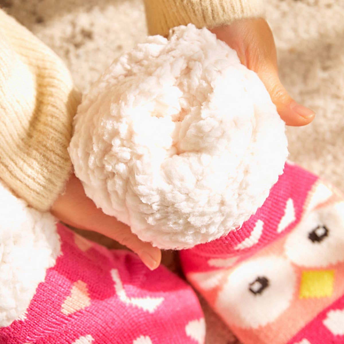 ROSE RED OWL MID-TUBE PLUSH INDOOR SLIPPERS
