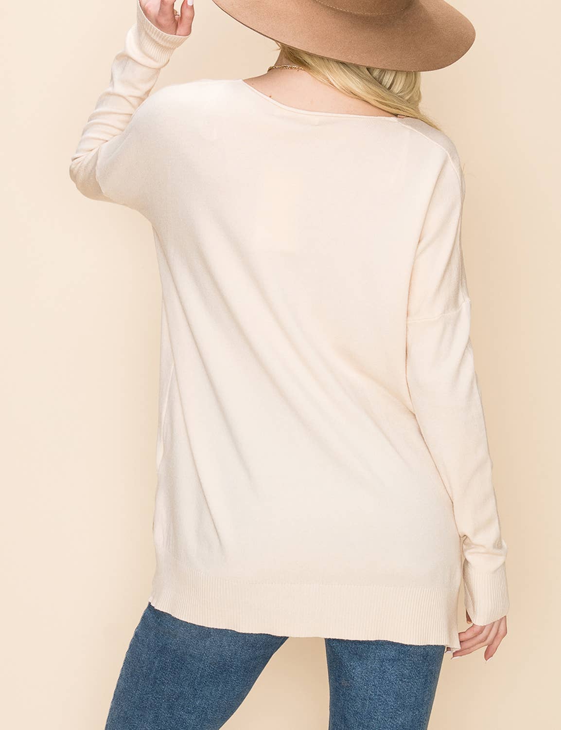 CWOSWL1826_V NECK LOOSE FIT TUNIC LENGTH SOFT SWEATER TOP