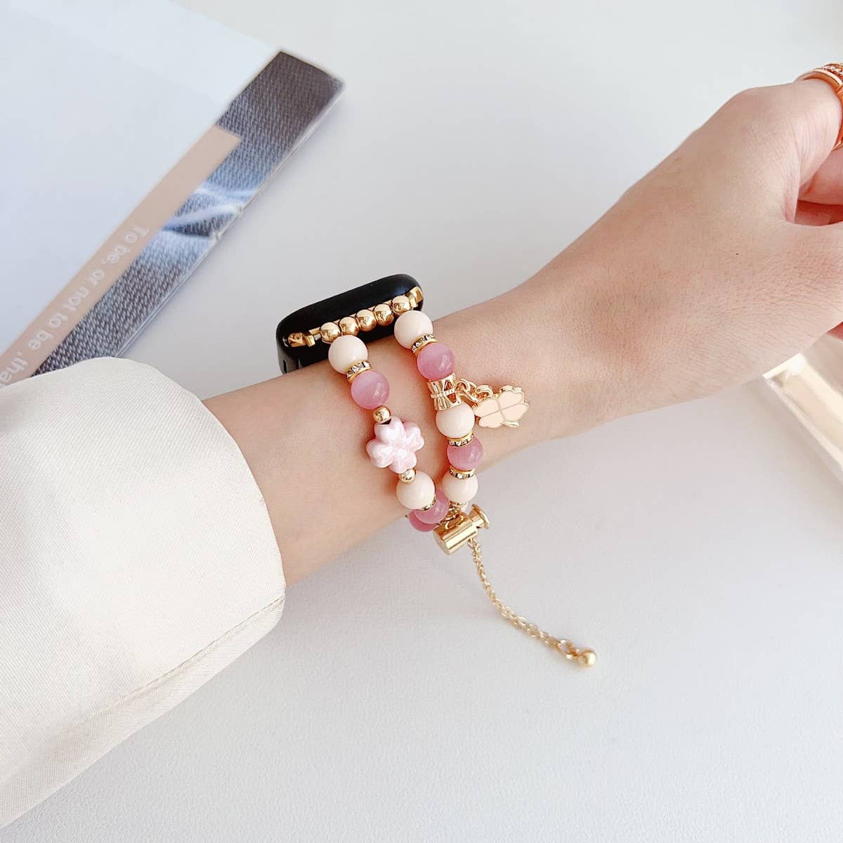 APPLE WATCH9-1 FOUR-LEAF CLOVER CAT'S EYE BEADSTRAP_CWWW0063