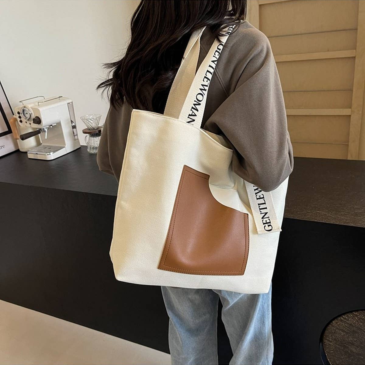 PRINTED PATCHWORK CONTRAST COLOR CANVAS BAG_CWAB2692