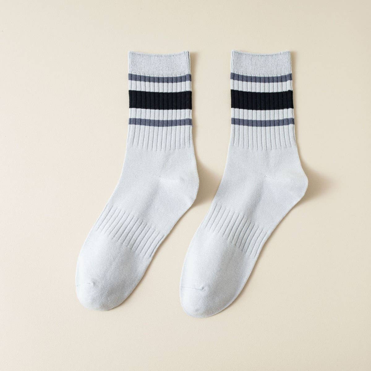 NEW VERSATILE STRIPED SPORTS COTTON MID-CALF SOCKS_CWMS1354