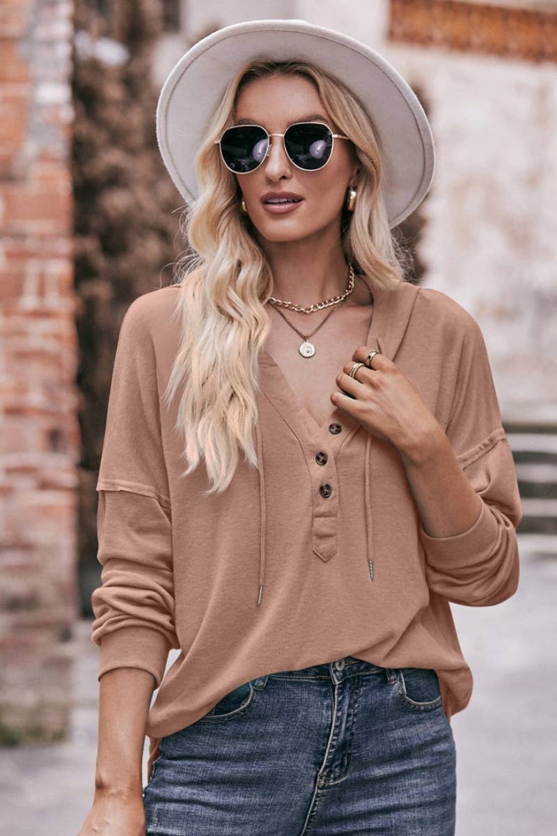 CWTBLL2714_V-NECK BUTTON-UP LONG-SLEEVED HOODED TOP