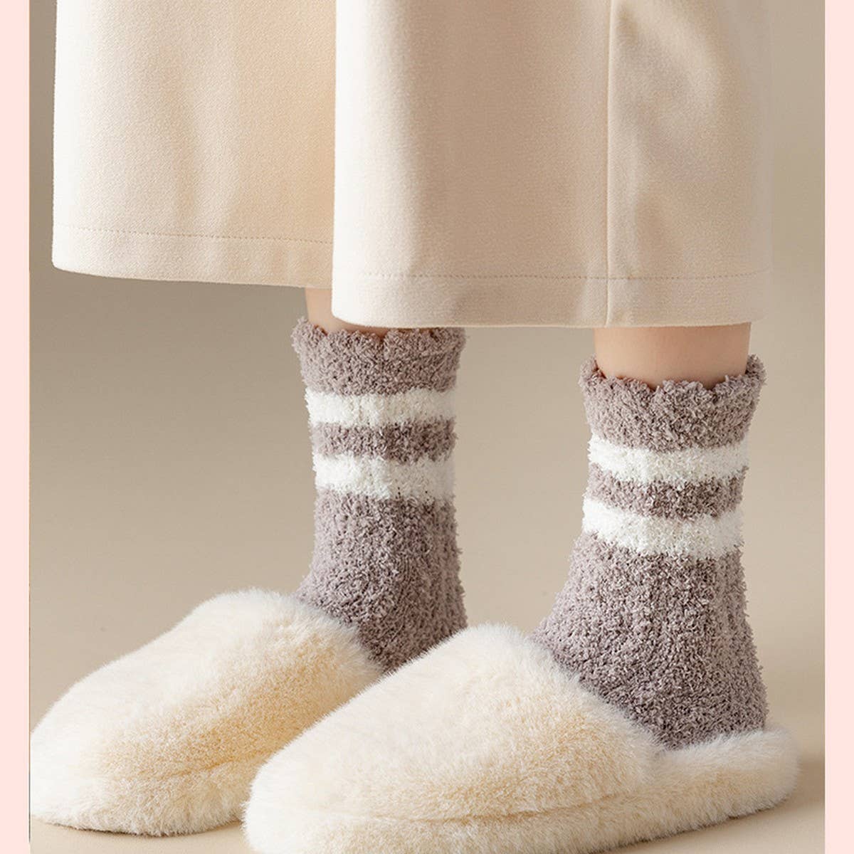 WOMEN'S THICK WARM CORAL FLEECE MID-TUBE SOCKS