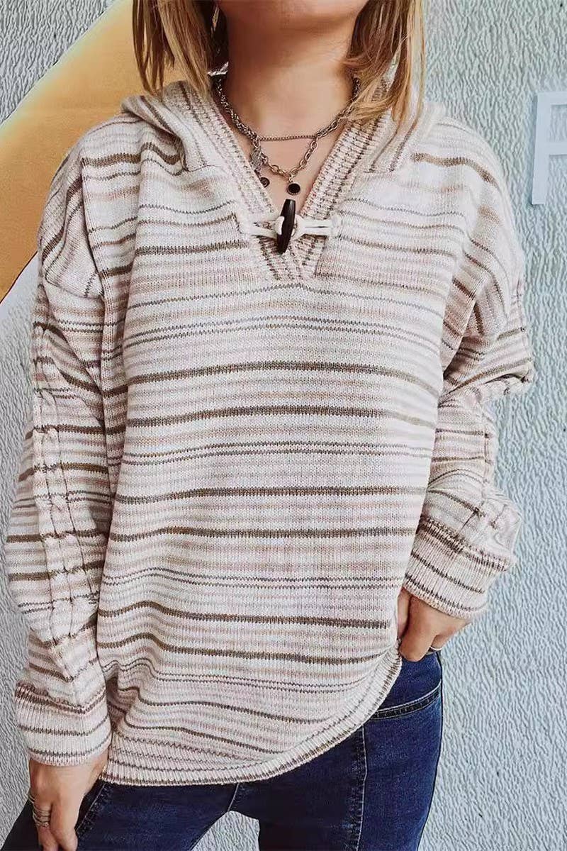 Casual sports striped jumper with horn buckle and hat