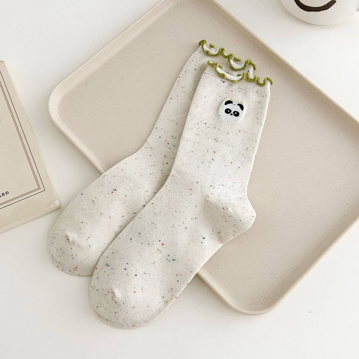 NEW EMBROIDERED BEAR FUNGUS LACE MIDDLE SOCKS