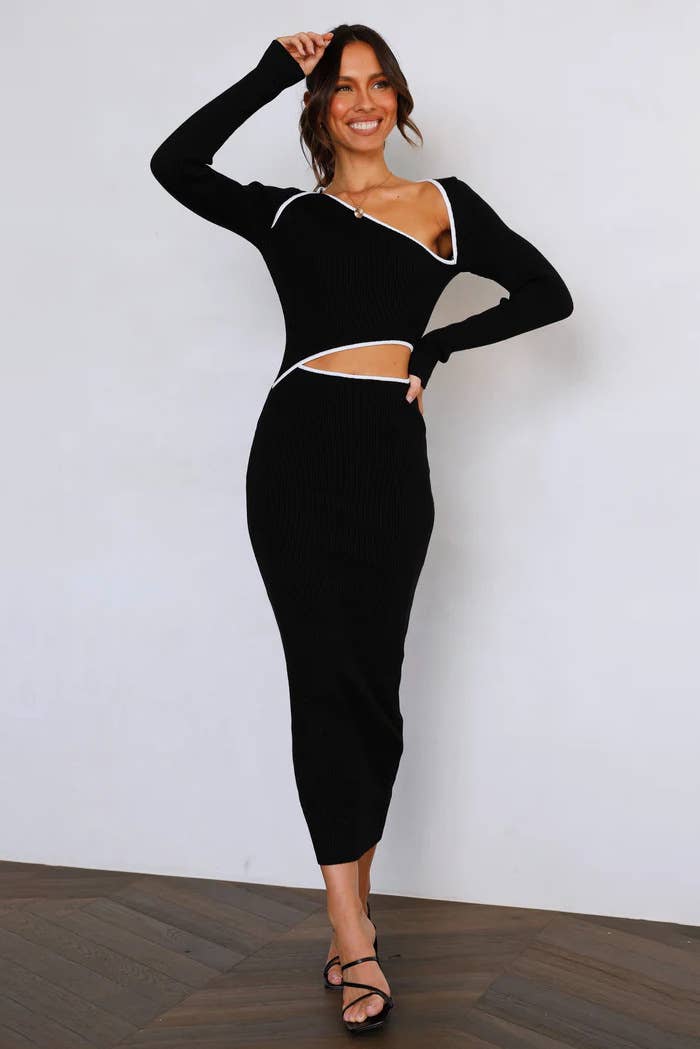 DIAGONAL NECKLINE MIDRIFF STYLE WRAP HIP DRESS