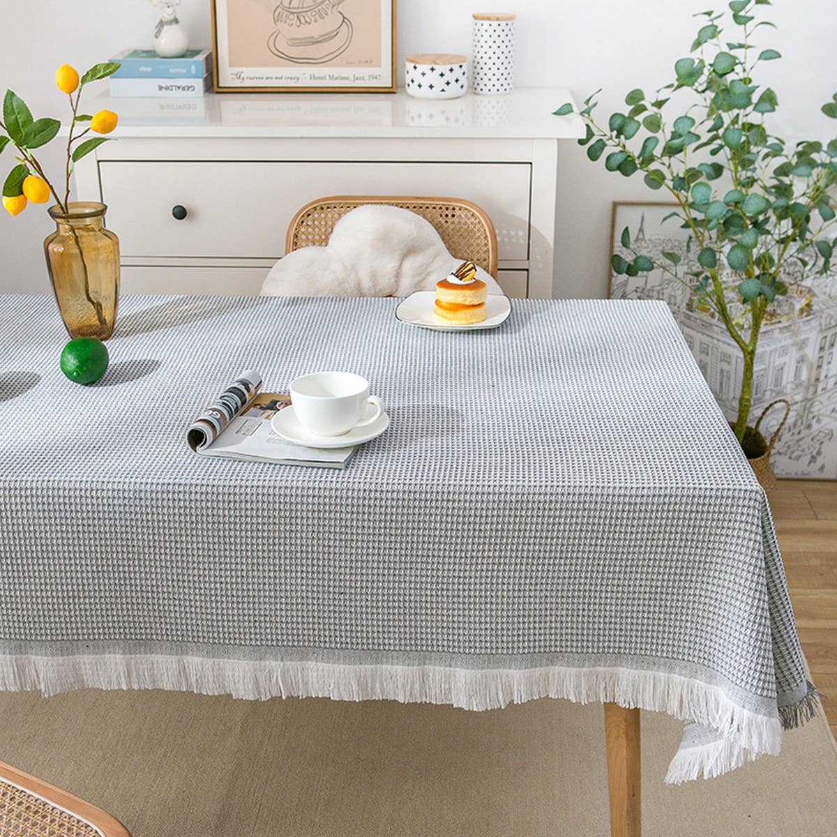White Round Tablecloth for Desk or Decor