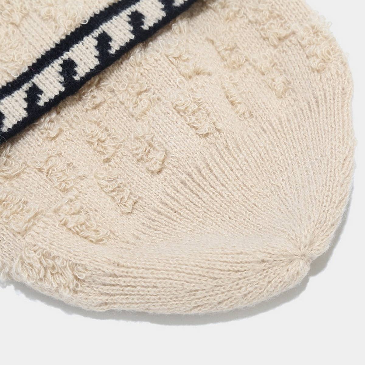 WARM AND WINDPROOF STITCHING PLUSH KNITTED HAT_CWAH1603