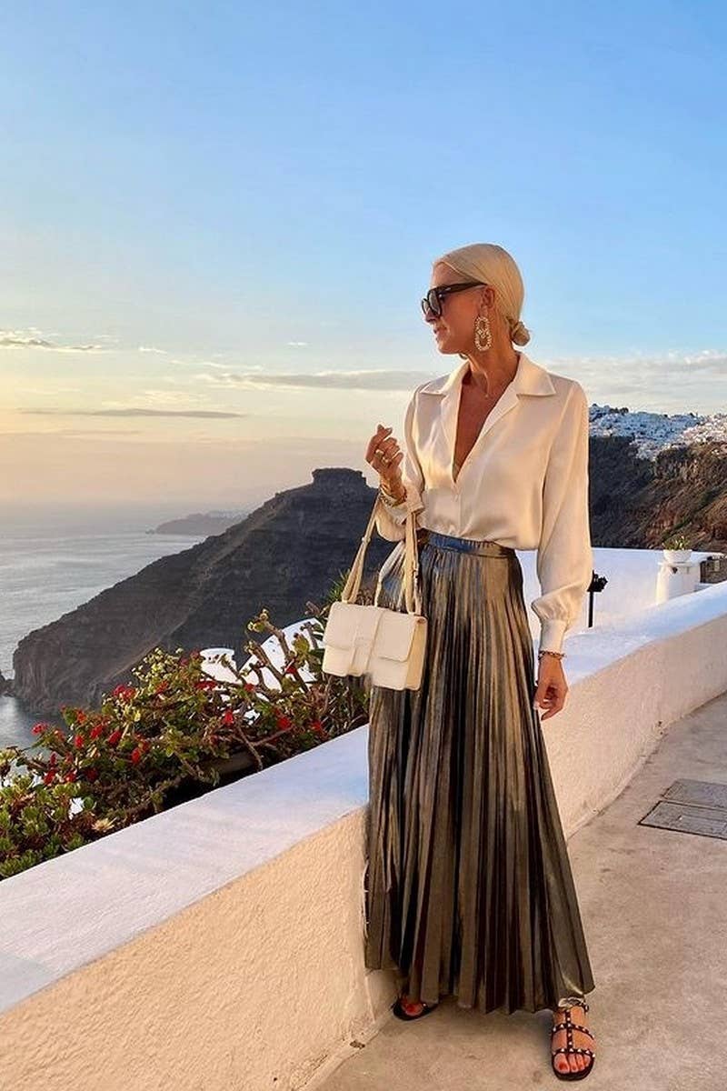 CWSS1256_LONG-SLEEVED SHIRT + METALLIC SHINY SKIRT