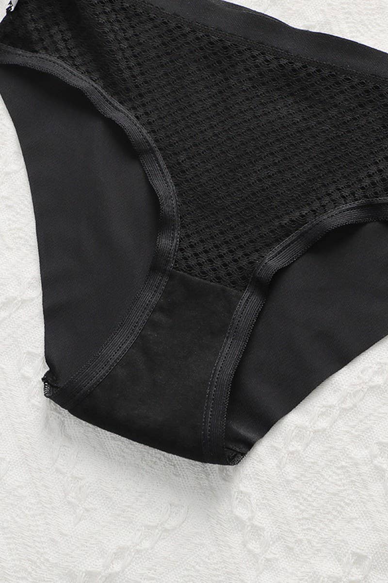 CWMU00302_SEAMLESS MESH LOW-RISE SOLID TRIANGLE PANTIES