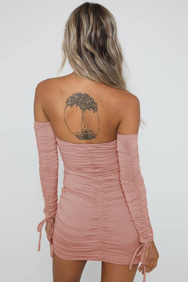 CWDSD10800_OFF SHOULDER LONG SLEEVE RUCHED TIE DRESS
