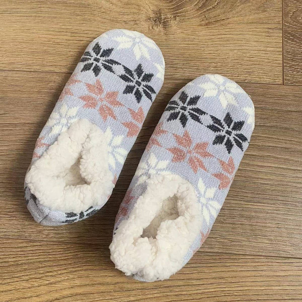 WINTER SNOWFLAKE SOFT-SOLED SOCKS SLIPPERS