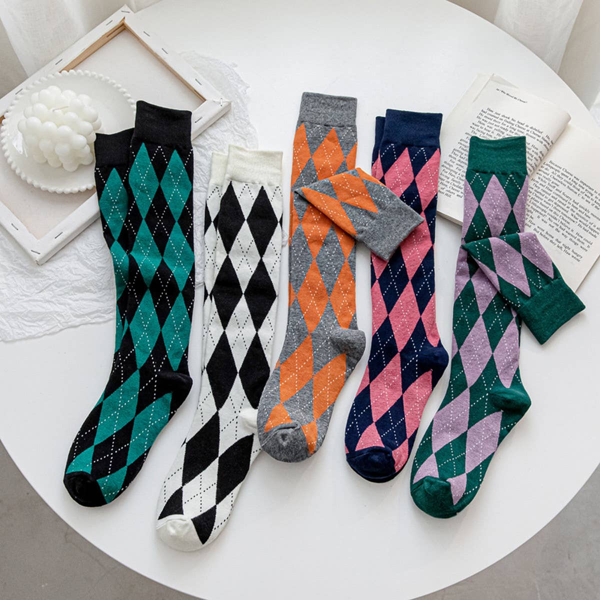 NEW LARGE DIAMOND RETRO MID-TUBE SOCKS