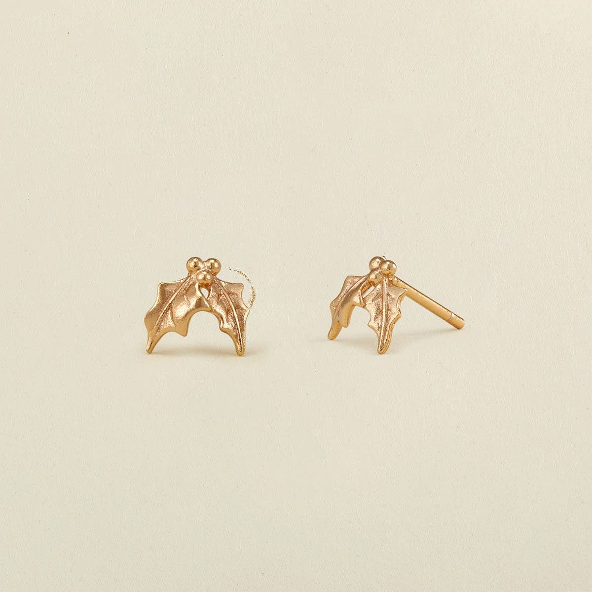 Artistic retro creative December flower earrings_CWMM5507
