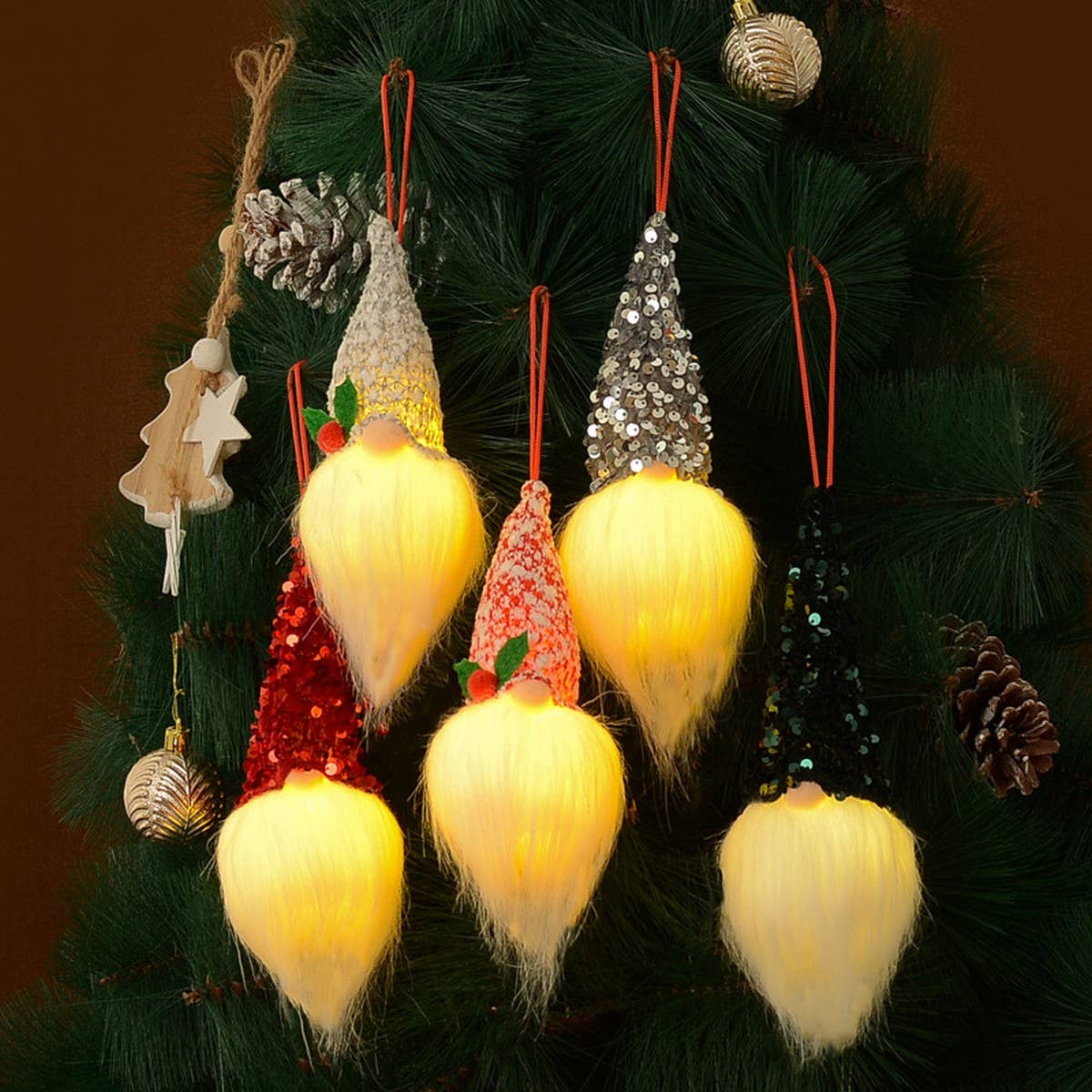 CHRISTMAS TREE PENDANT LUMINOUS FACELESS DOLL
