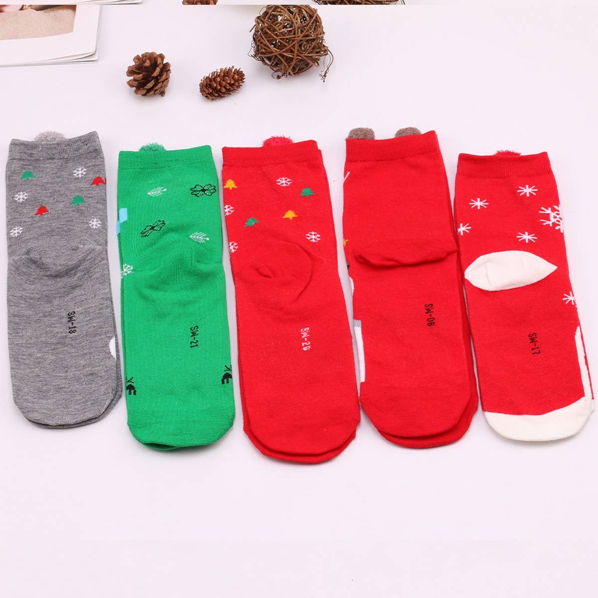 CWMS0819_Santa Elk Snowman Christmas Socks